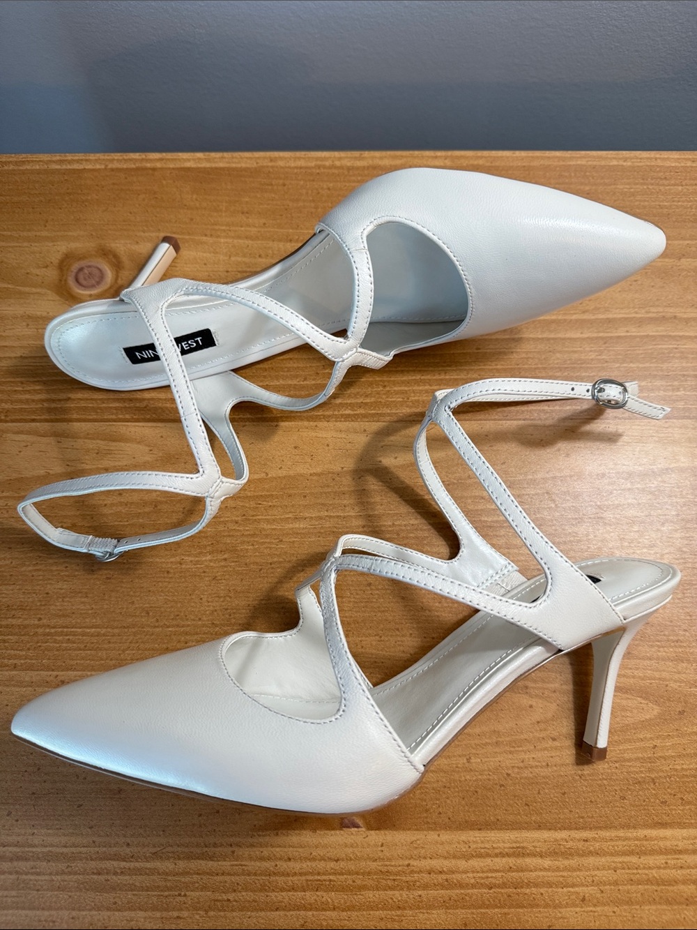 Nine West Leather Mae’s White Pointed-Strap Mid-Heel Pumps